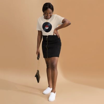 Play Vinyl, Live Forever – Burgundy Label – Unisex T Shirt - Image 5