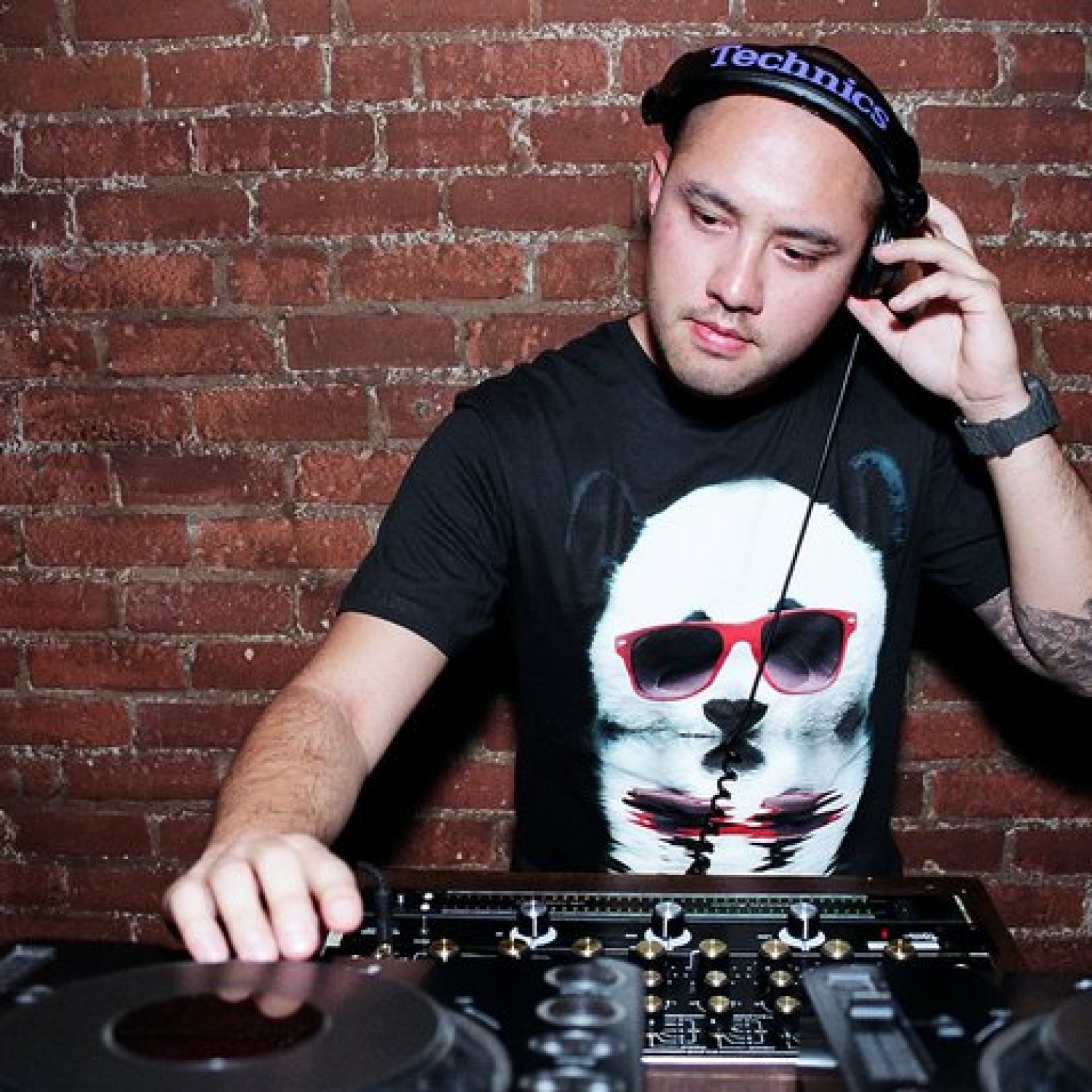 Hallex M - emerge recordings